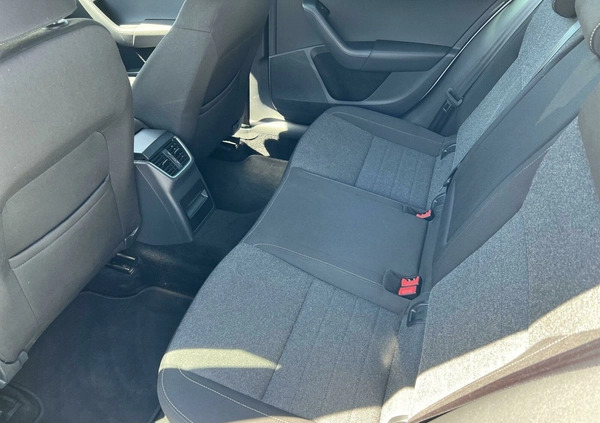 Skoda Octavia cena 76900 przebieg: 117610, rok produkcji 2019 z Pniewy małe 379
